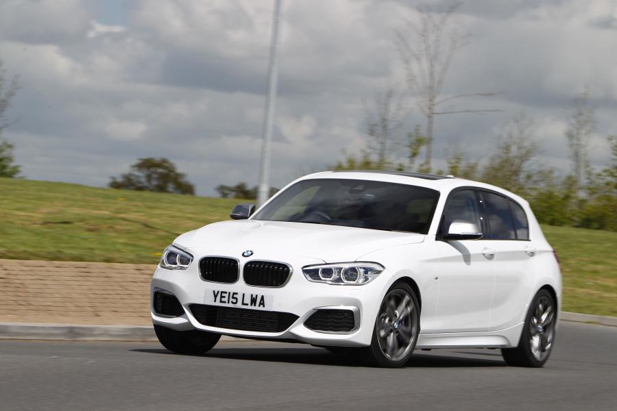  BMW M135i 5-Door 2015 года  (UK) (фото 11 из 12)